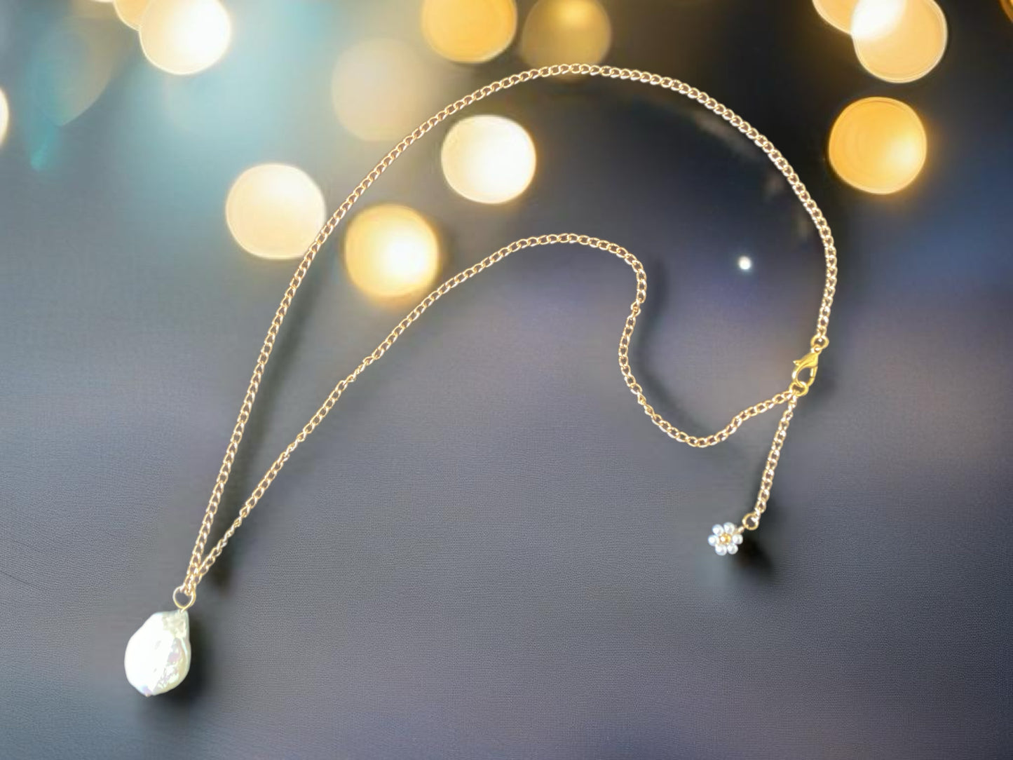 Gold and Freshwater Pearl necklace