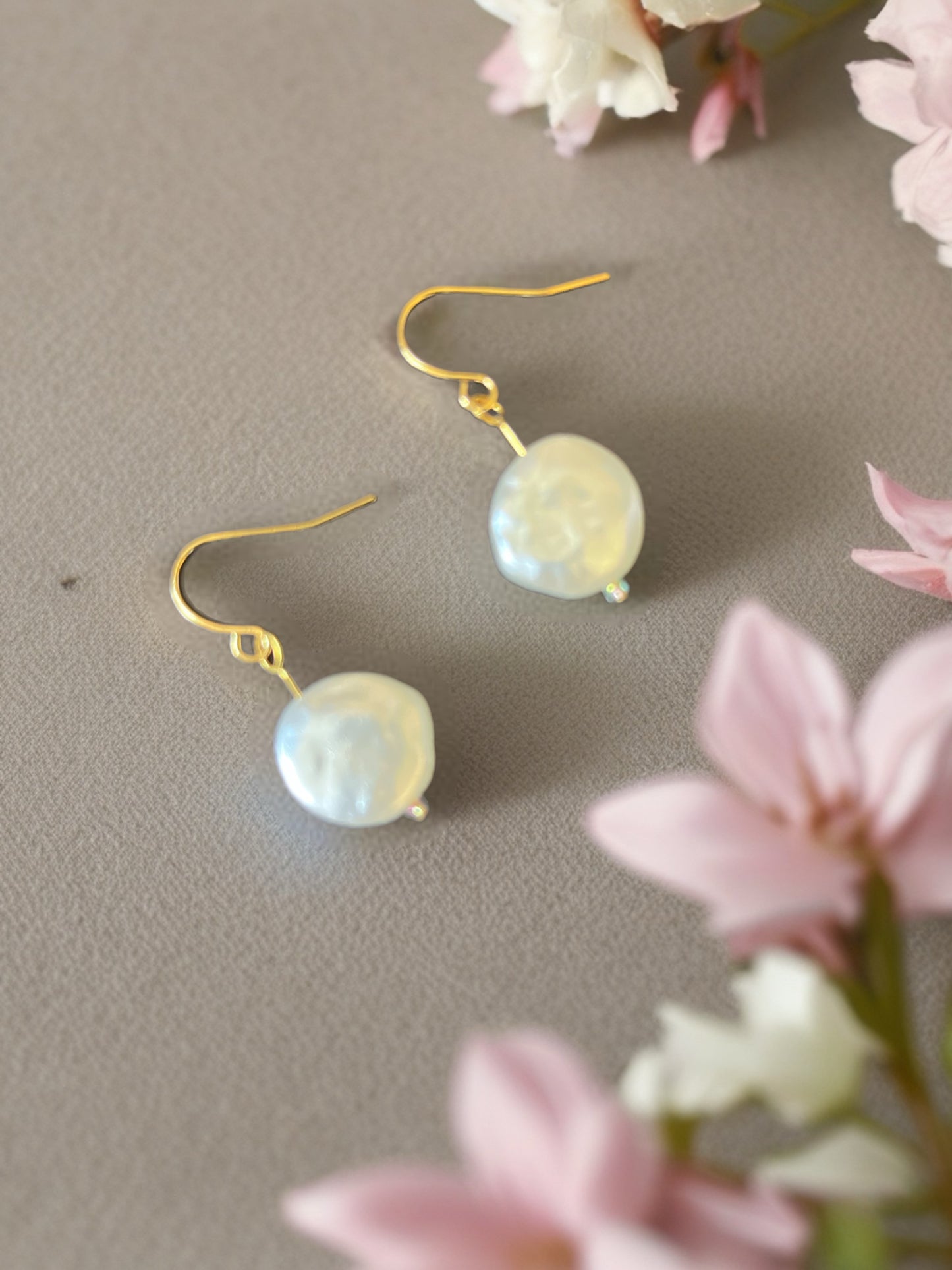 Gold Shell earrings