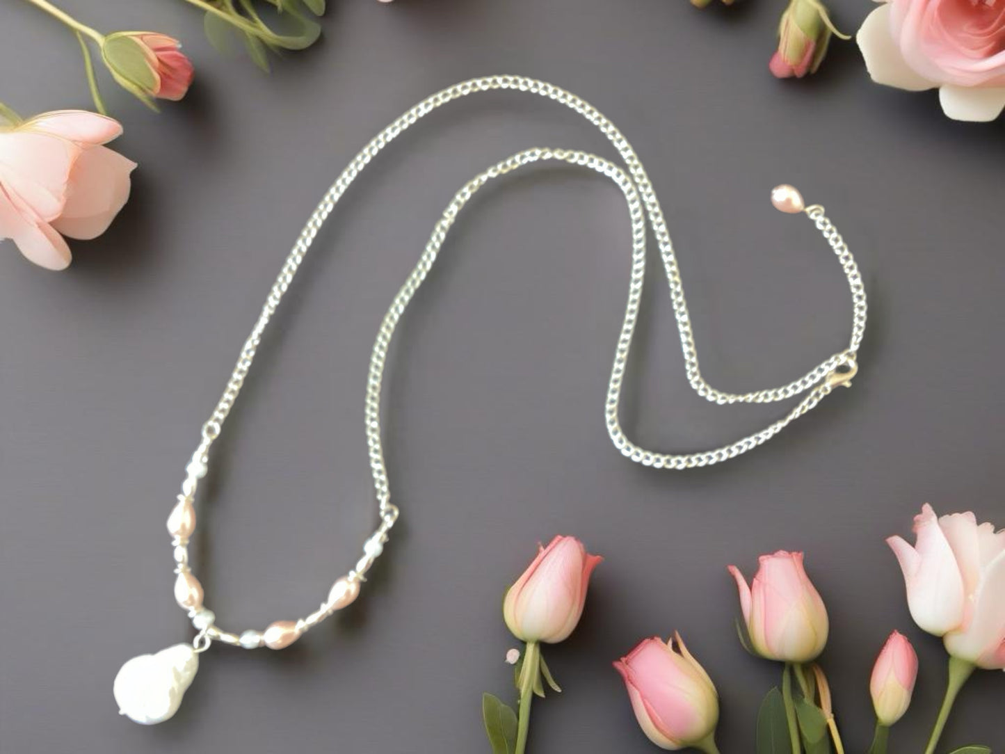 Silver and Freshwater Pearl necklace