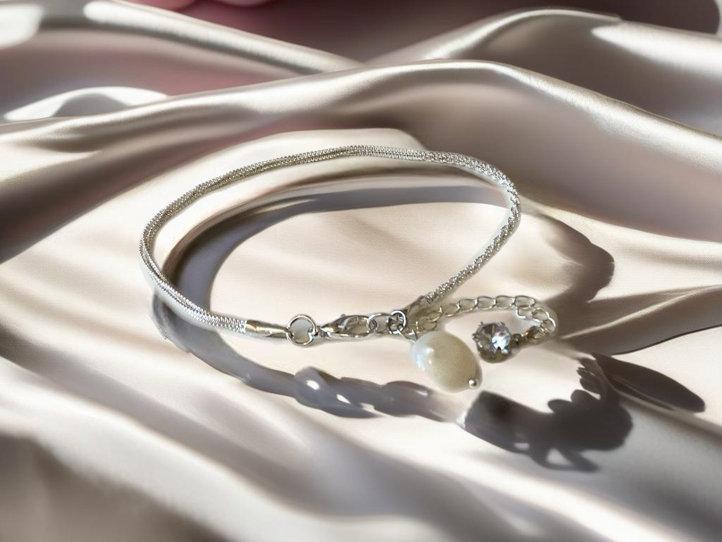 Silver bracelet with Freshwater Pearl