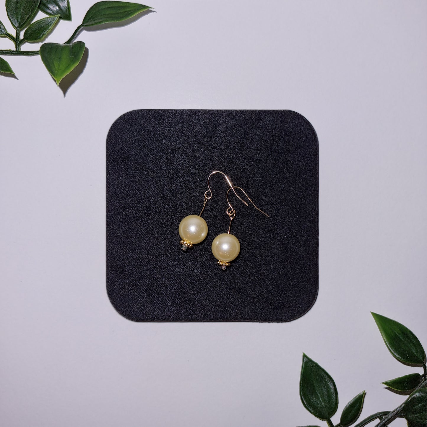 Enchanted Rose Pearl Earring